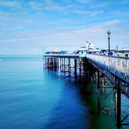 Seaside Solace 2Br With Scenic Coastline Views Llandudno Zewnętrze zdjęcie